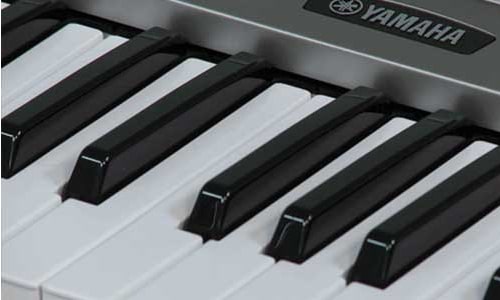 O Piano Digital Yamaha YPG-235