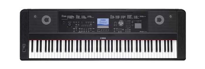 O piano digital Yamaha DGX-660