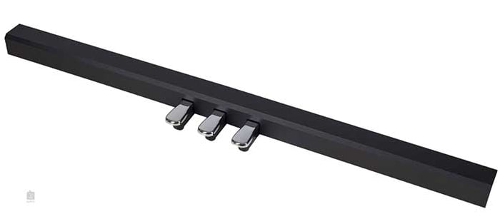 O pedal triplo Roland KDP-90 para o piano Roland FP-60