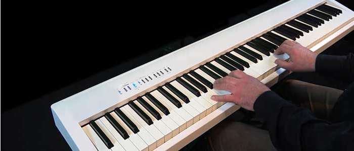 Roland FP-30X Piano Digital