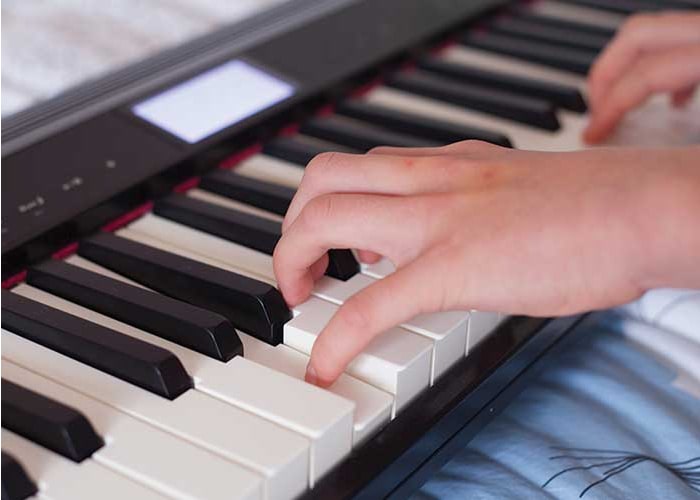 O teclado Roland GO:PIANO 88-key