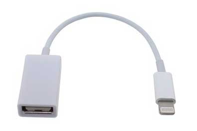 Um relâmpago para cabo USB