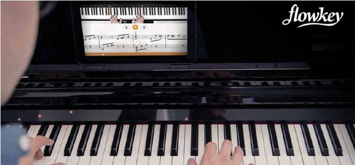 Software Flowkey para o piano digital Arius Yamaha YDP-144