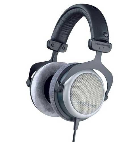 Um headset aberto para a Yamaha DGX-660
