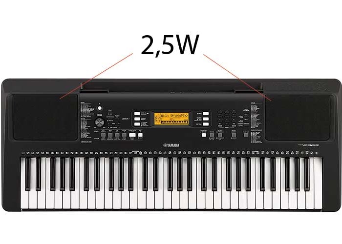 O arranjador de piano Yamaha PSR-E363
