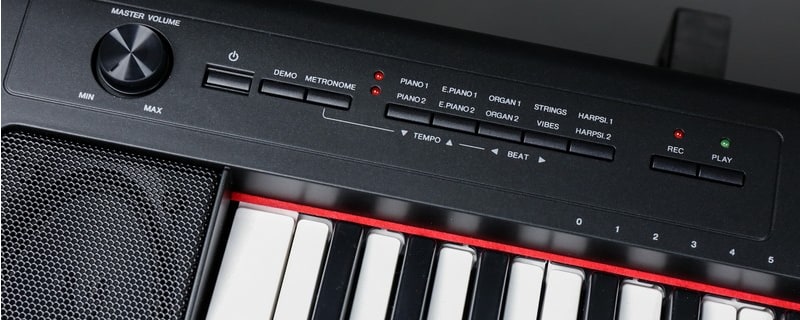 O piano digital yamaha np-32