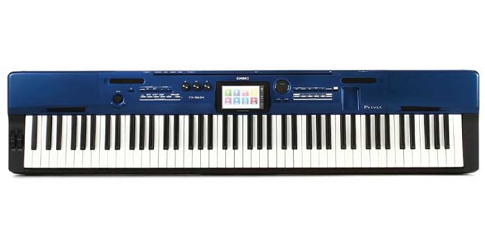 O piano digital Casio PX-560